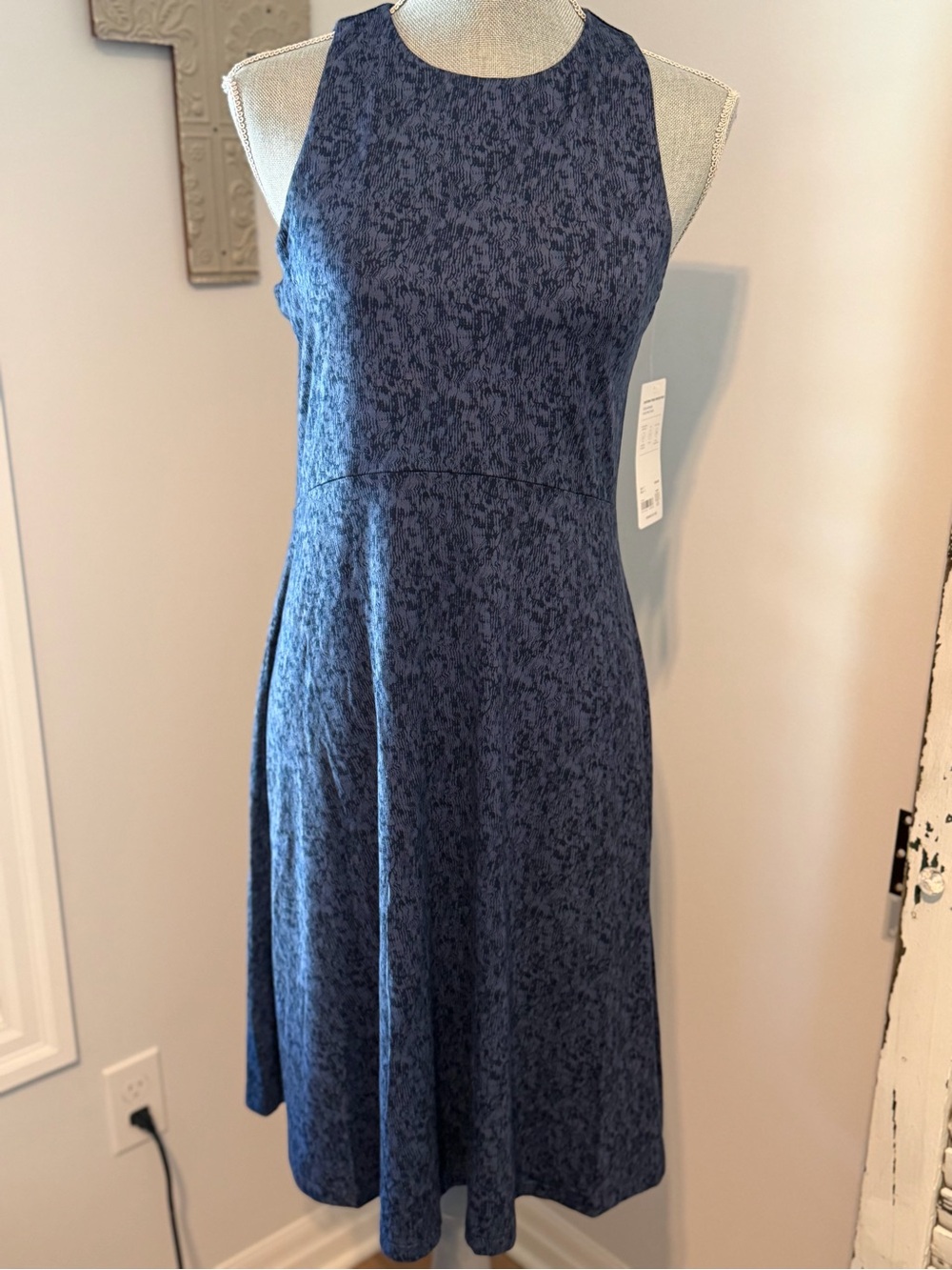 ATHLETA Santorini Thera Sleeveless Fit and Flare Knee Length sporty dress